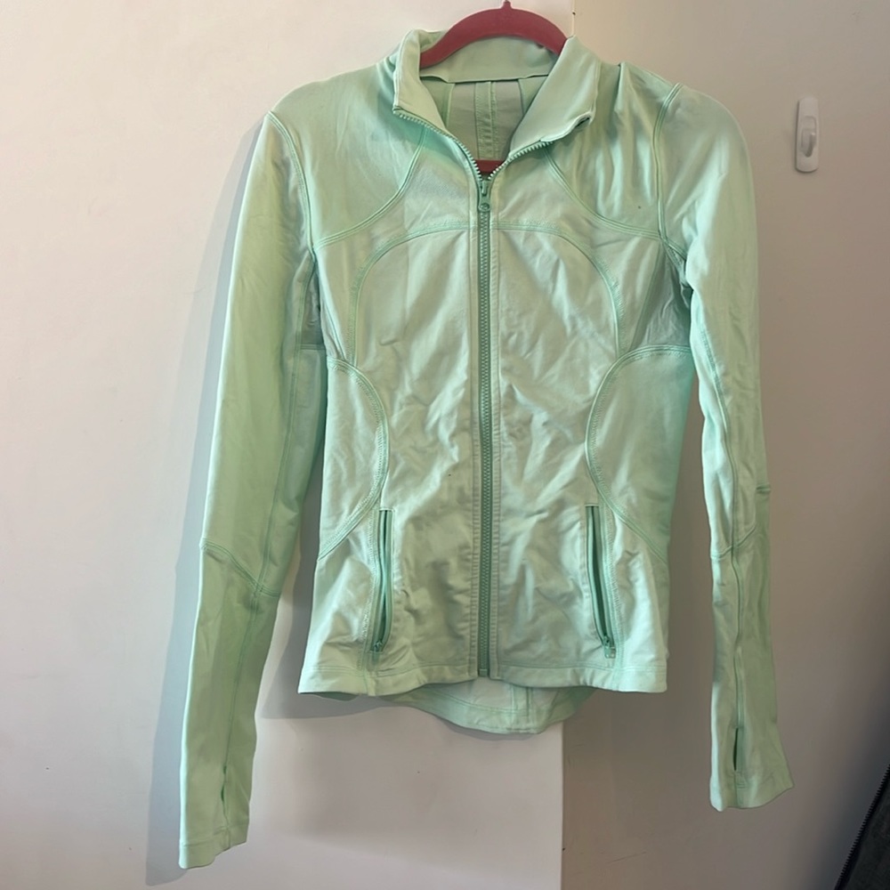 Lululemon zip up size 4 mint color